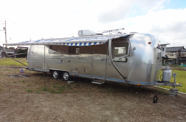 1976N GAXg[ Airstream 31ft Sovereign