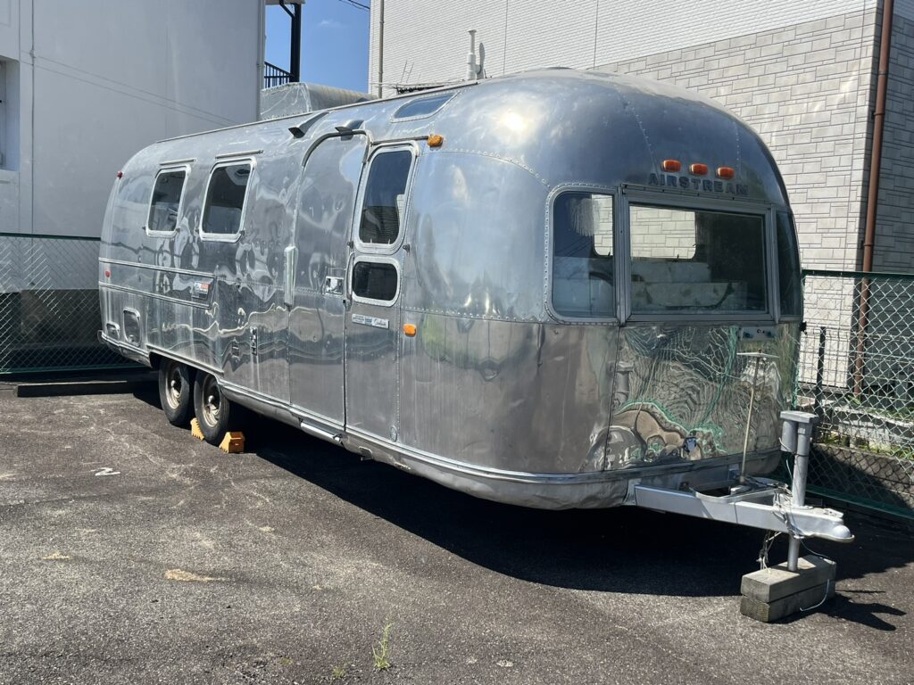 1972年 Airstream Overlander 27ft 中古エアストリーム販売車両